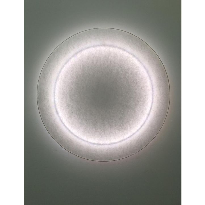 Runde MOODMOON White Wandleuchte von Ingo Maurer, 60 cm Durchmesser, aus japanischem Papier, blendfreies warmweißes Licht, stufenlos dimmbar. Runde MOODMOON White Wandleuchte von Ingo Maurer, 60 cm Durchmesser, aus japanischem Papier, blendfreies warmweißes Licht, stufenlos dimmbar.